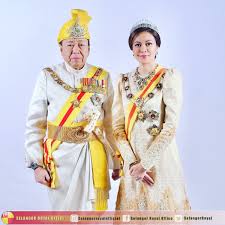 Siaran langsung istiadat pengurniaan darjah dan bintang kebesaran negeri selangor sempena ulang tahun hari keputeraan. Selangor Royal Office On Twitter Merafak Sembah Tahniah Dan Ucap Selamat Sempena Ulang Tahun Hari Keputeraan Yang Ke 74 Duli Yang Maha Mulia Sultan Selangor Sultan Sharafuddin Idris Shah Alhaj Ibni Almarhum Sultan