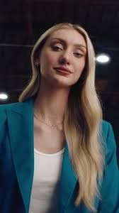 Ines Finol's Instagram, Twitter & Facebook