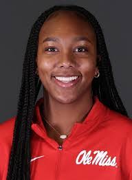 Dana Brill's Instagram, Twitter & Facebook