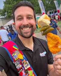 Matthew Lupton's Instagram, Twitter & Facebook