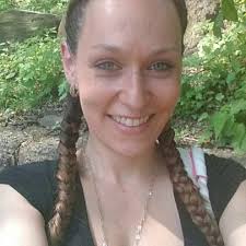 How to find missing persons Christopher Reyes and Alicia Garutti?