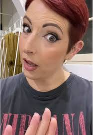 Jiena smajt li l-kantanti ta’ @Strummin’ Foundation lesti biex ikissru  llejla… respectfully dejjem ✌🏻😙 #strummin #singers #malta #guitars #show  @eksenia @Thea Aquilina @Cheryl @Mark Anthony Bartolo ...