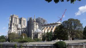 It was a construction that would continue for many years after his death in 1196. Notre Dame De Paris Qu Il Ferme Sa Gueule Lance Jean Louis Georgelin A L Architecte