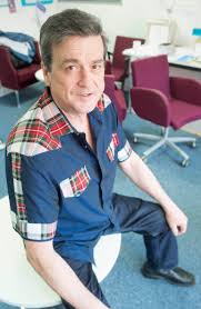 The current lineup since 2018 includes original guitarist stuart woody wood, singer ian thomson, bassist marcus cordock, and drummer jamie mcgrory. Les Mckeown Dead At 65 Bay City Rollers Singer Dies Suddenly As Bandmates Pay Tribute