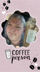 Jessica Clyde's Instagram, Twitter & Facebook