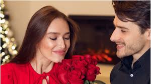 Valentine's Week 2022: How to Celebrate Rose Day with Your Partner Amid  Covid-19