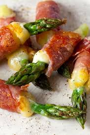 Asparagus And Cheese With Prosciutto Spanish Tapas Recipes Tapas Recipes Food