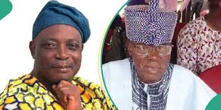 My elders please, when did those titled men called Otunba “Otun-Oba” become  eligible to take the Throne? Make it make sense before the unthinkable  happens.” Otunba Subomi Balogun and my father were