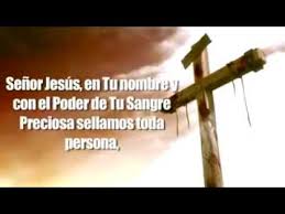 Señor, dios nuestro, que inspiraste la renuncia a los falsos placeres de este mundo a la santa inés de praga y la condujis. Oracion De Proteccion Por La Sangre Preciosa De Cristo Youtube