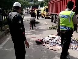 Prank ojol di ajak ml. Mau Ikut Turnamen Ml Pelajar Sma Ini Justru Tewas Dilindas Truk Fornews Co