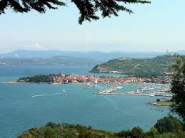 Und das land ermöglicht bürgern der eu und aus drittländern den transit durch das kleine land, was ein tor nach kroatien. Slowenien Urlaub Am Meer Ab 483 79 Adriakuste