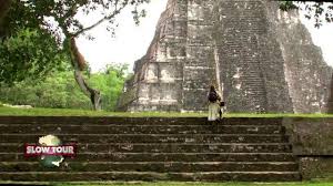 I Maya E Il Mistero Dell Oste Scomparso Puntata In Onda Su Rete 4 Domenica 21 Luglio Syusy In Guatemala Incontra Le Tessitrici Del Tours Travel Landmarks