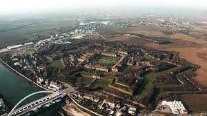 9.670 unabhängige bewertungen von hotels, restaurants und sehenswürdigkeiten sowie authentische reisefotos. Vogelperspektive Der Grossen Hohe Der Sternformigen Zitadelle Oder Cittadella Von Alessandria Italien Stockbild Bild Von Fort Stern 141998541