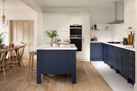 Supersize the light in your kitchen extension a kitchen extension is the perfect opportunity to open up your living space beyond the perimeter of the same old four walls. How To Build A Kitchen Extension Second Nature Kitchens
