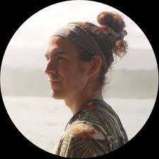 Thomas John Holguín