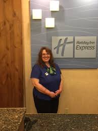 This sign, along with others that have been phased out or replaced, can now aside from competitive pay, the company also offers discounted hotel room rates to the employees and their family. How Much Is The Holiday Inn Employee Discount