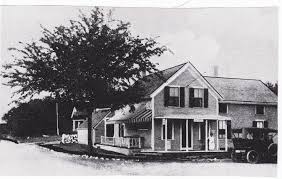 Davis Store Which Was The Post Office At Quissett 4 Corners House Styles Post Office Outdoor