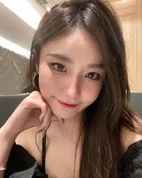 Analitik & Statistik Akun gyne922 di Instagram