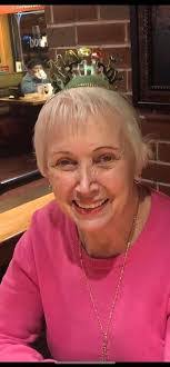 Suzanne Kushner's Instagram, Twitter & Facebook