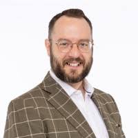 60+ "Joe Tracey" profiles