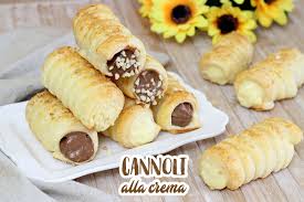 Cannoli Alla Crema Senza Uova Di Pasta Sfoglia Fatto In Casa Da Benedetta Rossi Ricetta Idee Alimentari Pasta Sfoglia Sfoglia