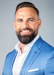 Timothy Branham's Instagram, Twitter & Facebook