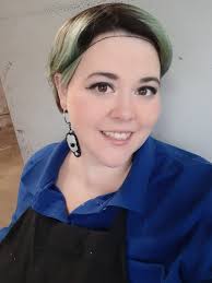 Earrings worn by character in Tulsa King