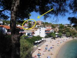 Η αλόννησος ανήκει στο σύμπλεγμα των σποράδων και διοικητικά στο νομό μαγνησίας με πρωτεύουσα το βόλο. Enoikiazomena Dwmatia Katoikies Stella Studios En 4ty Gr