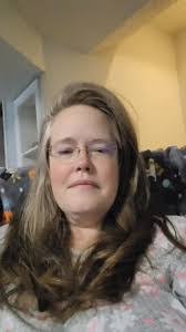 Leigh Doss's Instagram, Twitter & Facebook