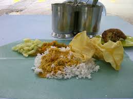 Located amidst rows of private business premises, the restaurant was the only one bustling with people on a weekend. Banana Paper Leaf Rice Restoran Kanna Curry House Section 17 Pj 17chipmunks