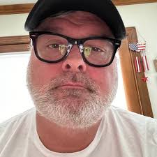 Can anyone recommend a place to sell comic books? Thank you!