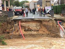 Des crues importantes ont marqué la ville : Inondations Dramatiques Dans L Aude Au Moins 10 Morts Sciences Et Avenir