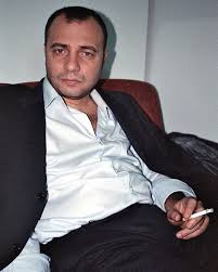 Pin By Lamiya Lamiya On Oktay Kaynarca In 2020 Men S Blazer Fashion Blazer