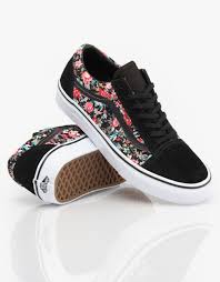 Black And White Vans Shoes For Girls Vans Old Skool Girls Skate Shoes Multi Floral Black True White Vans Shoes Cute Shoes Skate Shoes