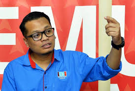 17 hours ago turun bertemu pdrm, dbkl, pengerusi surau muhajirin & wakil persatuan penduduk melihat persiapan #pkpd di #desarejang. Nik Nazmi Tak Jadi Tanding Presiden Mahu Bergandingan Dengan Datuk Seri Adnan Football Tribe Malaysia