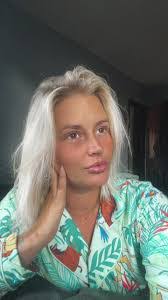 Betty Wakefield's Instagram, Twitter & Facebook