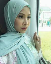 Saya perkenalkan farah nabila yang memegang watak sebagai kathy dalam drama terbarunya papa ricky. Watak Aisy Dalam Titian Cinta Lonjak Nama Farah Nabilah Viral Glamour
