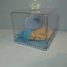 Cha De Bebe Caixinha De Acrilico Decorada Lembrancinha Para Cha De Fraldas Ou Nascimento Em Biscuit Bebe Na Caixinha De Acrilico Caixa De Acrilico Lembrancinhas Biscuit