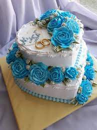 Pin By Ludmila Kurlovich On Recepty I Torty Pashi Cream Wedding Cakes Heart Wedding Cakes Buttercream Wedding Cake