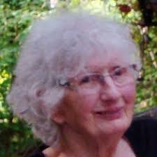 Genevieve Mckee's Instagram, Twitter & Facebook