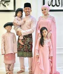 Tiada dikau tiada makna ‎ (cd, album). Alahai Cantiknya Dia Ni Balik Rumah Sekarang Ada Kerja Ni Berita Kopak Media