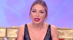 Her birthday, what she did before fame, her family life, fun trivia facts, popularity rankings, and more. Sabrina Ghio Scelta A Uomini E Donne Arriva Il Primo No Della Stagione