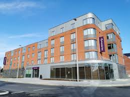 Plus, booking direct via the app means you won't find a cheaper rate anywhere else. Premier Inn On Twitter New Opening Klaxon Last Week We Opened The Doors To Our New Hotel Premier Inn Wokingham A Prime Location We Re In The Heart Of The Newly Renovated Town Centre So For All Our Guests A Warm Welcome Awaits You Https