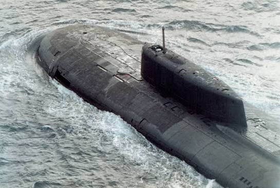 庫斯克號核潛艦- 維基百科，自由的百科全書
