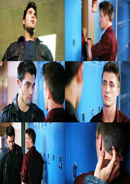 Teen Wolf Sozluk Yangından sonra caliornia'ya taşındı.hala liseye gittiği zamanlar. teen wolf sozluk