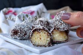 È possibile accedere alla scheda azienda di arte in cucina. Pasticcini Cocco E Mandorle Veloci Arte In Cucina Pasticcini Ricette Facili Pasticcini Al Cocco