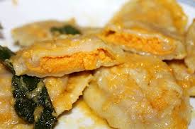 800 g di zucca mantovana; Tortelli Ripieni Di Zucca E Amaretti Ricetta Tipica Della Bassa Bresciana