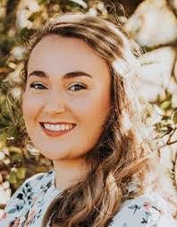 Cassandra Stapleton's Instagram, Twitter & Facebook