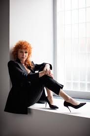 A dare la lieta novella, è la stessa cantante che ha pubblicato fiorella mannoia è dunque convolata a nozze a 66 anni, sposando il musicista, che è stato professore di amici, carlo di francesco, di 26 anni più. Fiorella Mannoia Si Sposa Con Carlo Di Francesco Io Donna