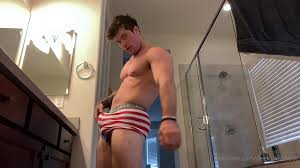 Derek Martin - ThisVid.com